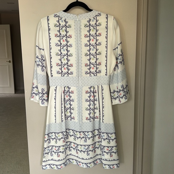 BCBGMaxAzria Floral Dress, Size 4 - Picture 8 of 10